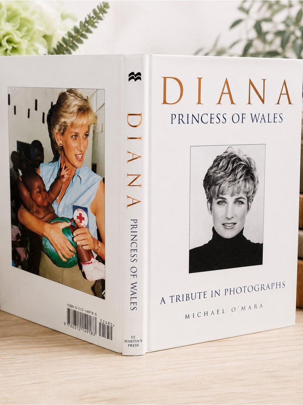 New Princess Diana Tribute Book Diana Princess Of Wales Tribute in Photographs